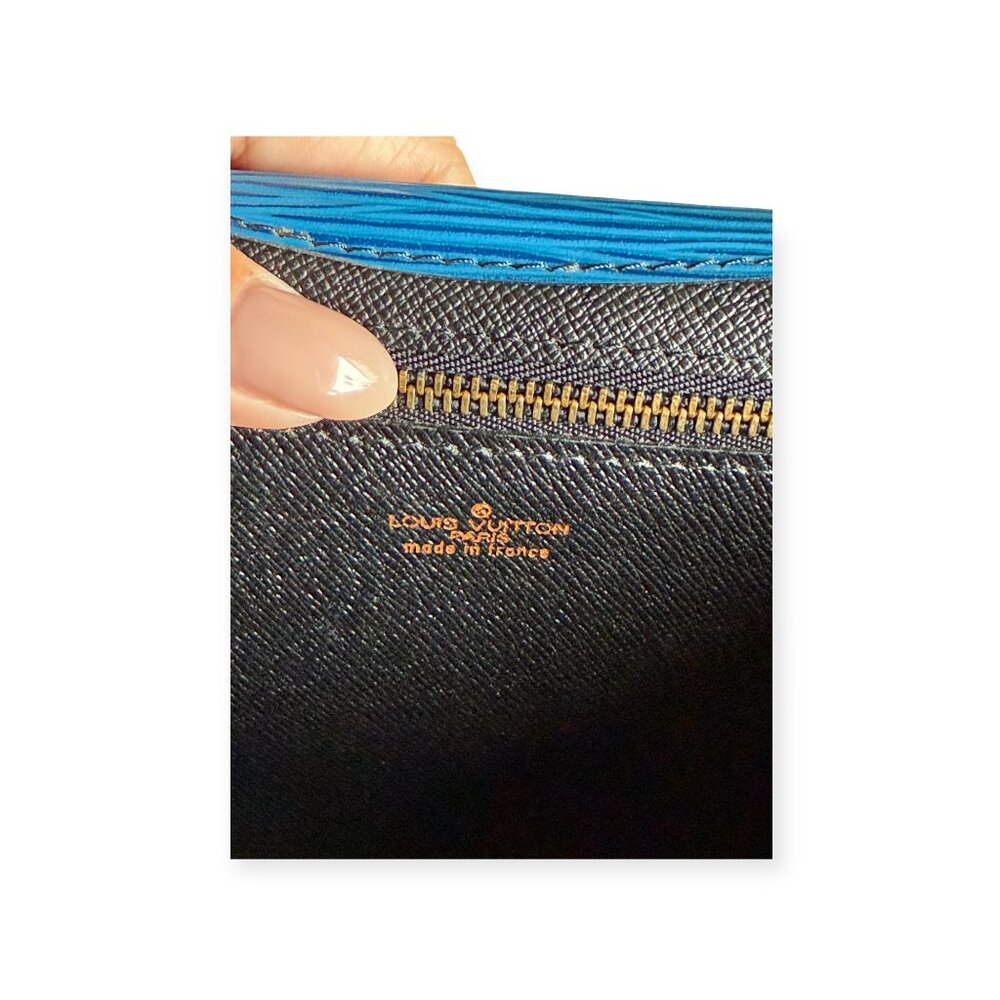 Louis Vuitton Blue Epi Montaigne 27 Clutch - Picture 8 of 9